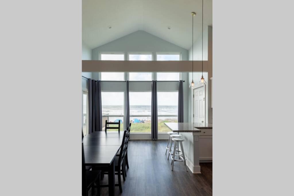 Beach Front On West Beach Galveston Exterior photo